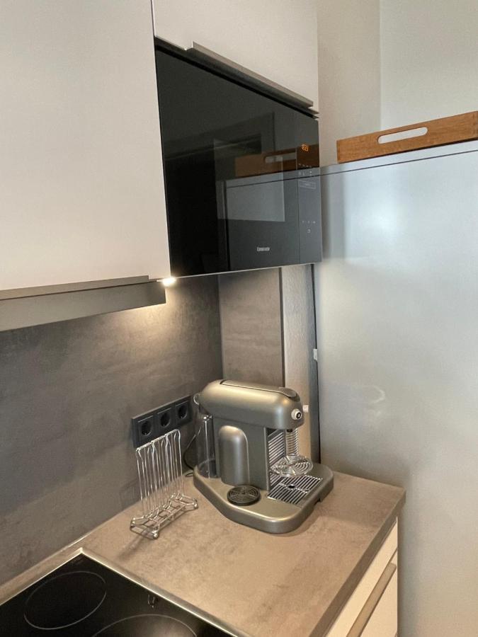 Schoene Grosse 4 Zimmer-Altbauwohnung كيل المظهر الخارجي الصورة