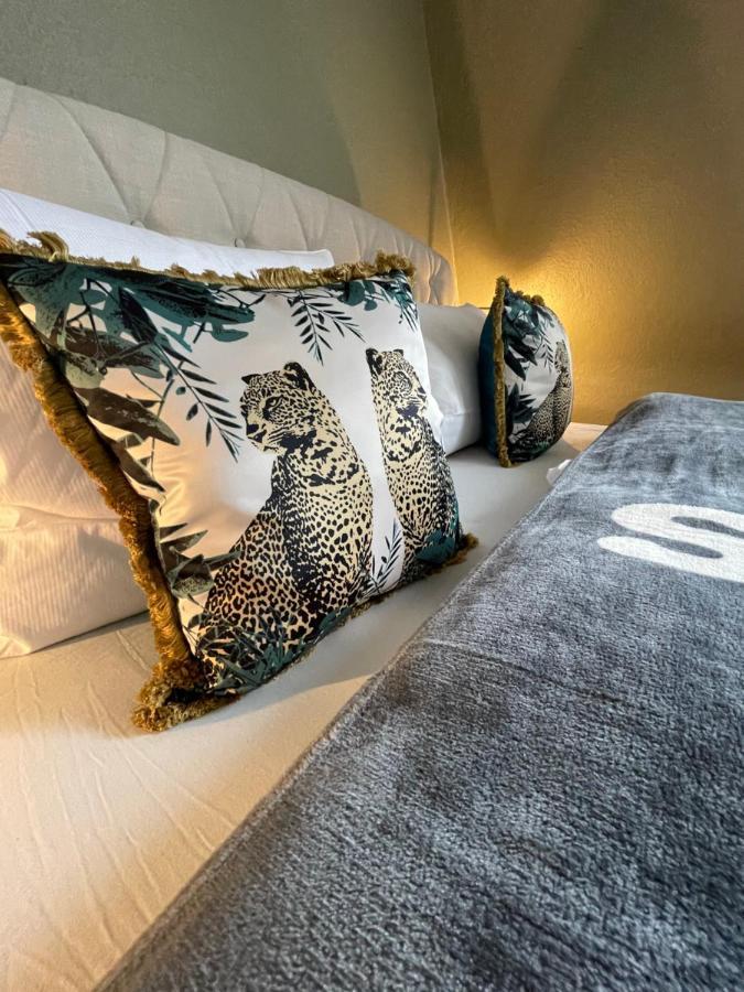 Schoene Grosse 4 Zimmer-Altbauwohnung كيل المظهر الخارجي الصورة